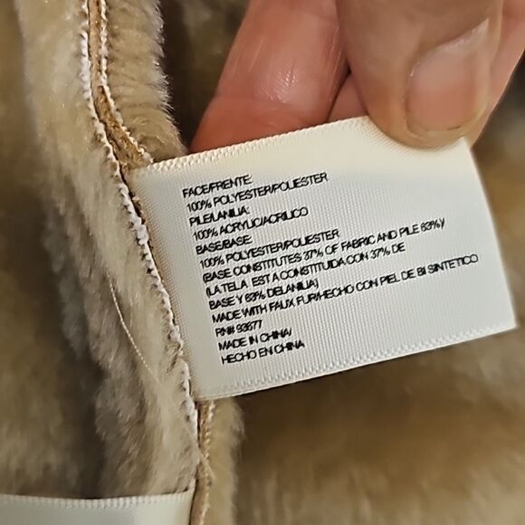 - St. John's Bay Faux Fur Vinrage Jacket  size XL tan color - Picture 9 of 10